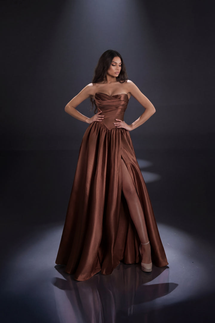 Nicoletta - NC4083 (Available in Light Gold, White, Coral, Burnt Umber and Navy)