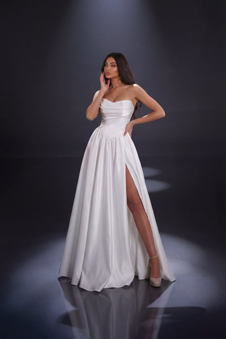 Nicoletta - NC4083 (Available in Light Gold, White, Coral, Burnt Umber and Navy)