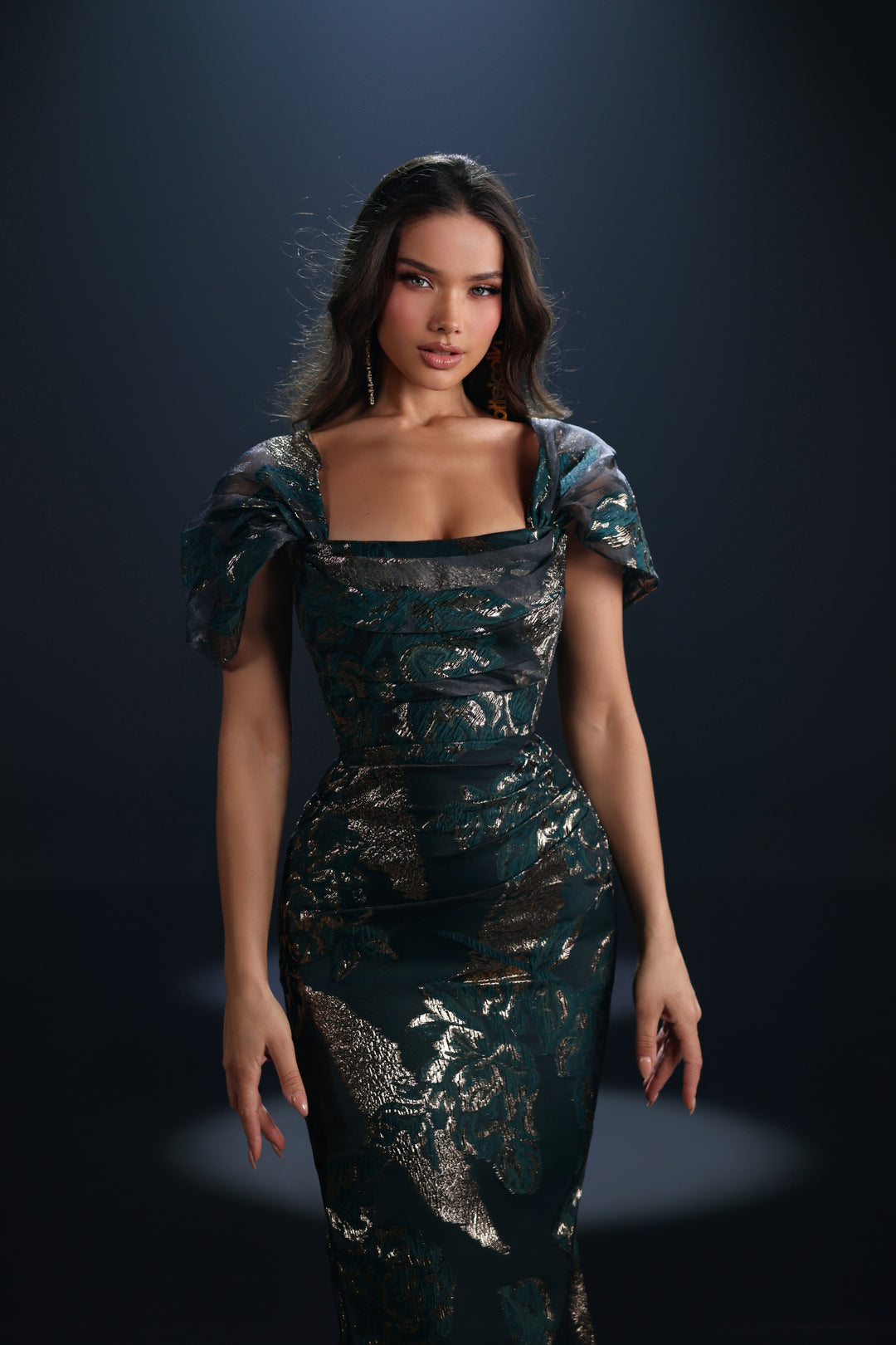Nicoletta - NC4084 (Available in Midnight, Forrest and Mulberry)