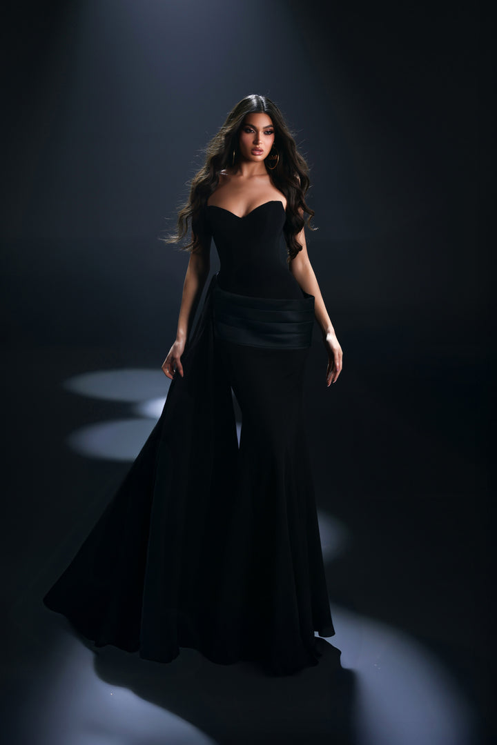 Nicoletta - NC4086 (Available in Black, Burnt Umber and Burgundy)