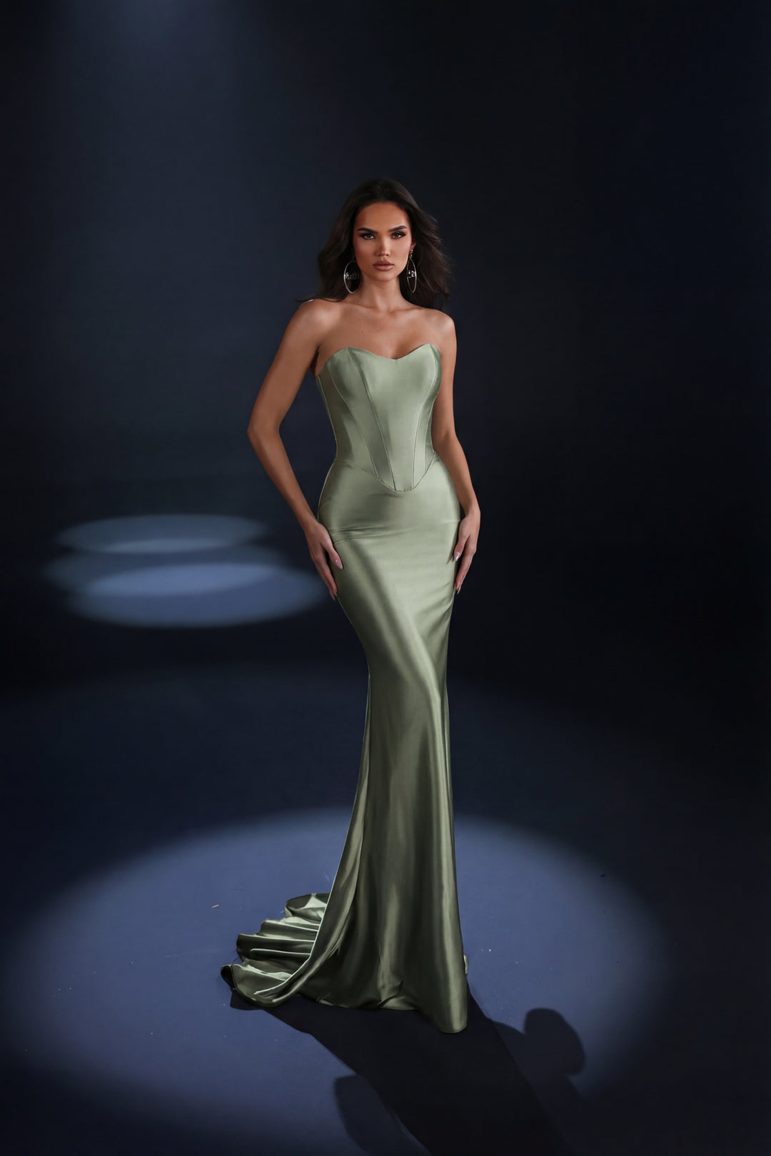 Nicoletta - NC4092 (Available in Champagne, Eucalyptus and Chocolate)