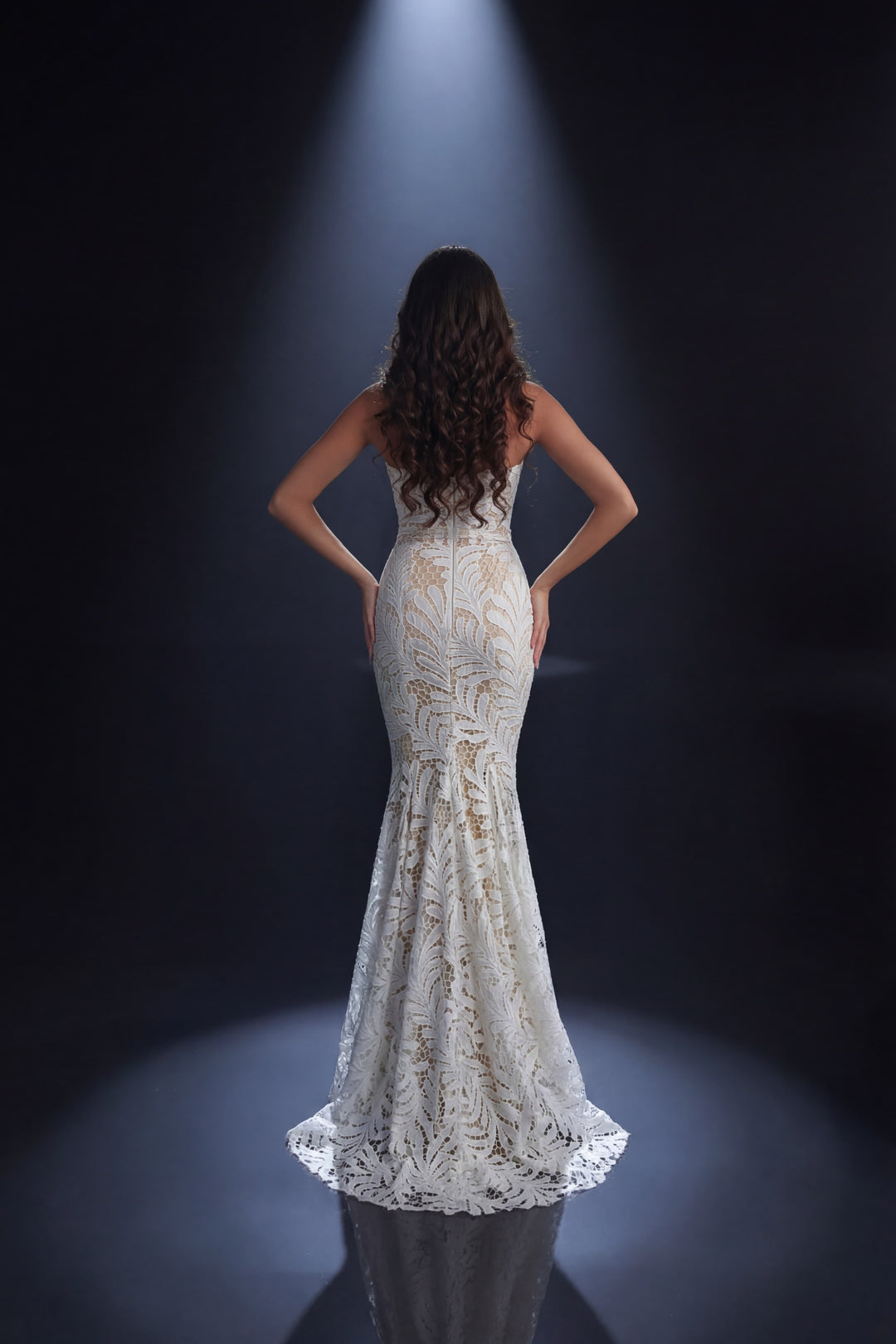 Nicoletta - NC4104 (Available in Ivory and Ivory/Nude)