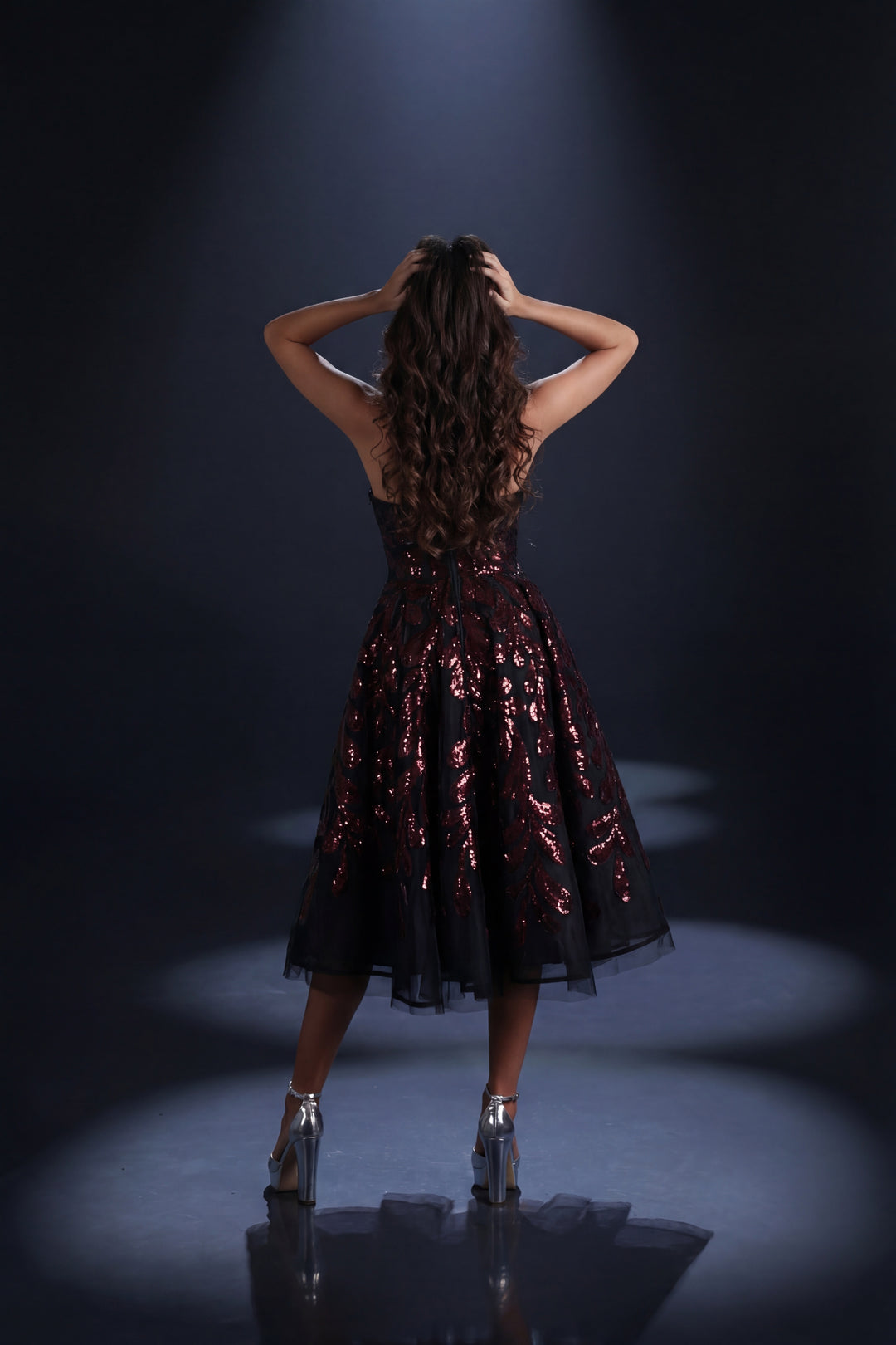 Nicoletta - NC4111 (Available in Black and Burgundy)