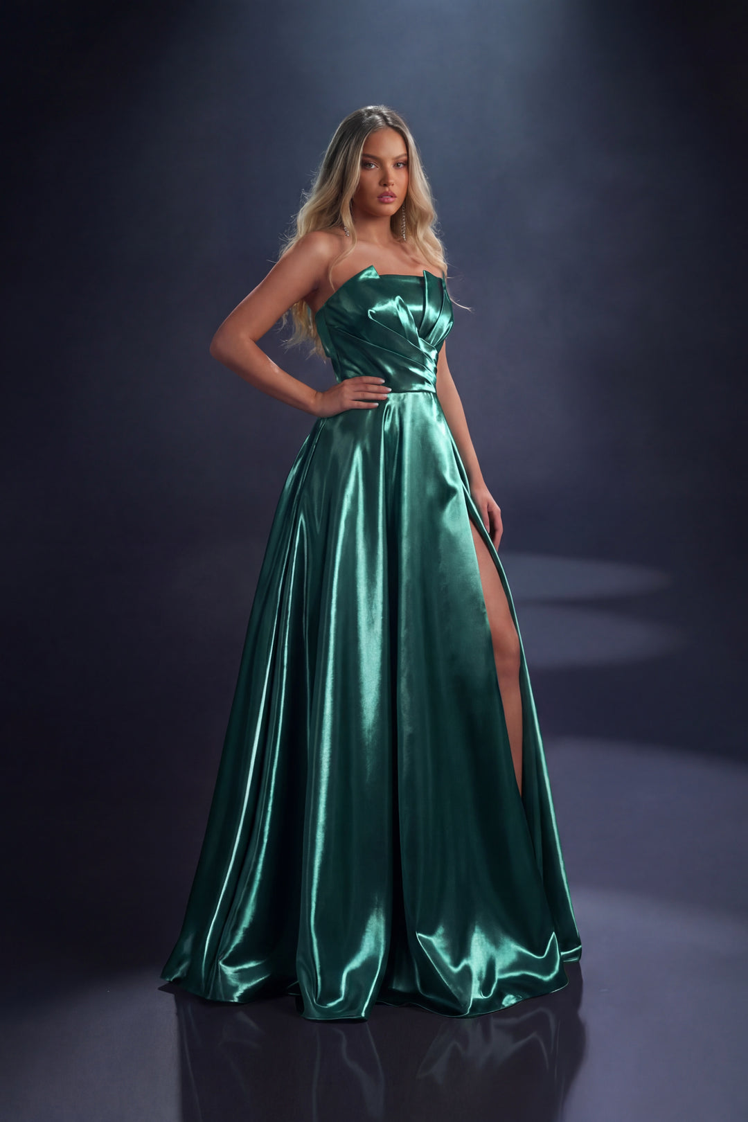Nicoletta - NC4116 (Available in Espresso, Forrest and Yellow
