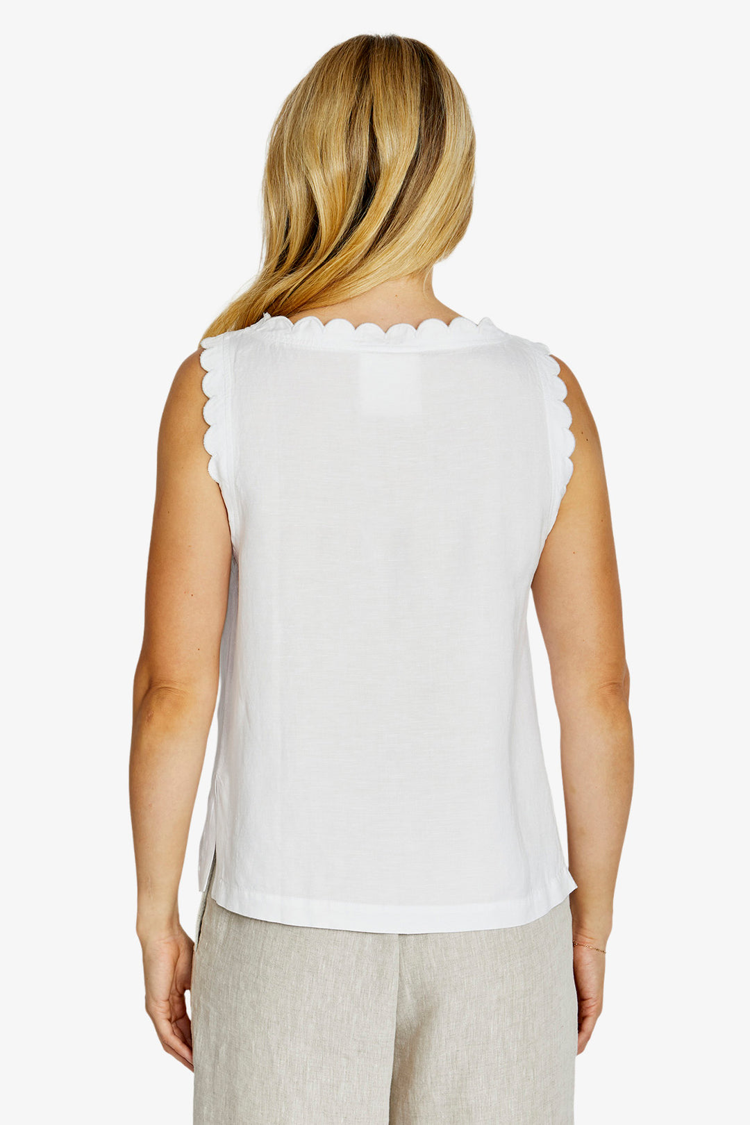 Ping Pong Oakley Scallop Trim Top in White