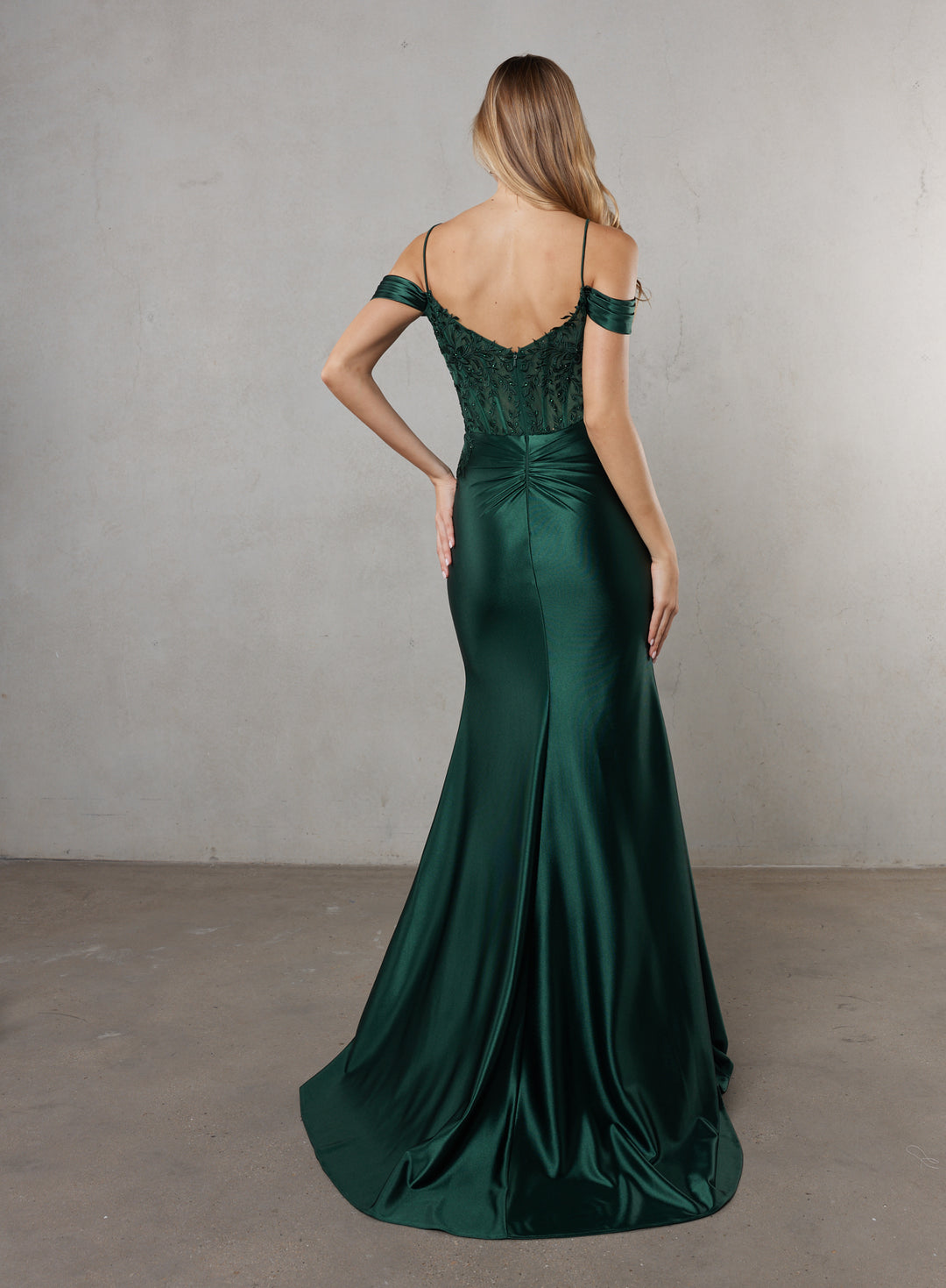 Poseur Faith PS2528 Available in Emerald and Steel Blue)