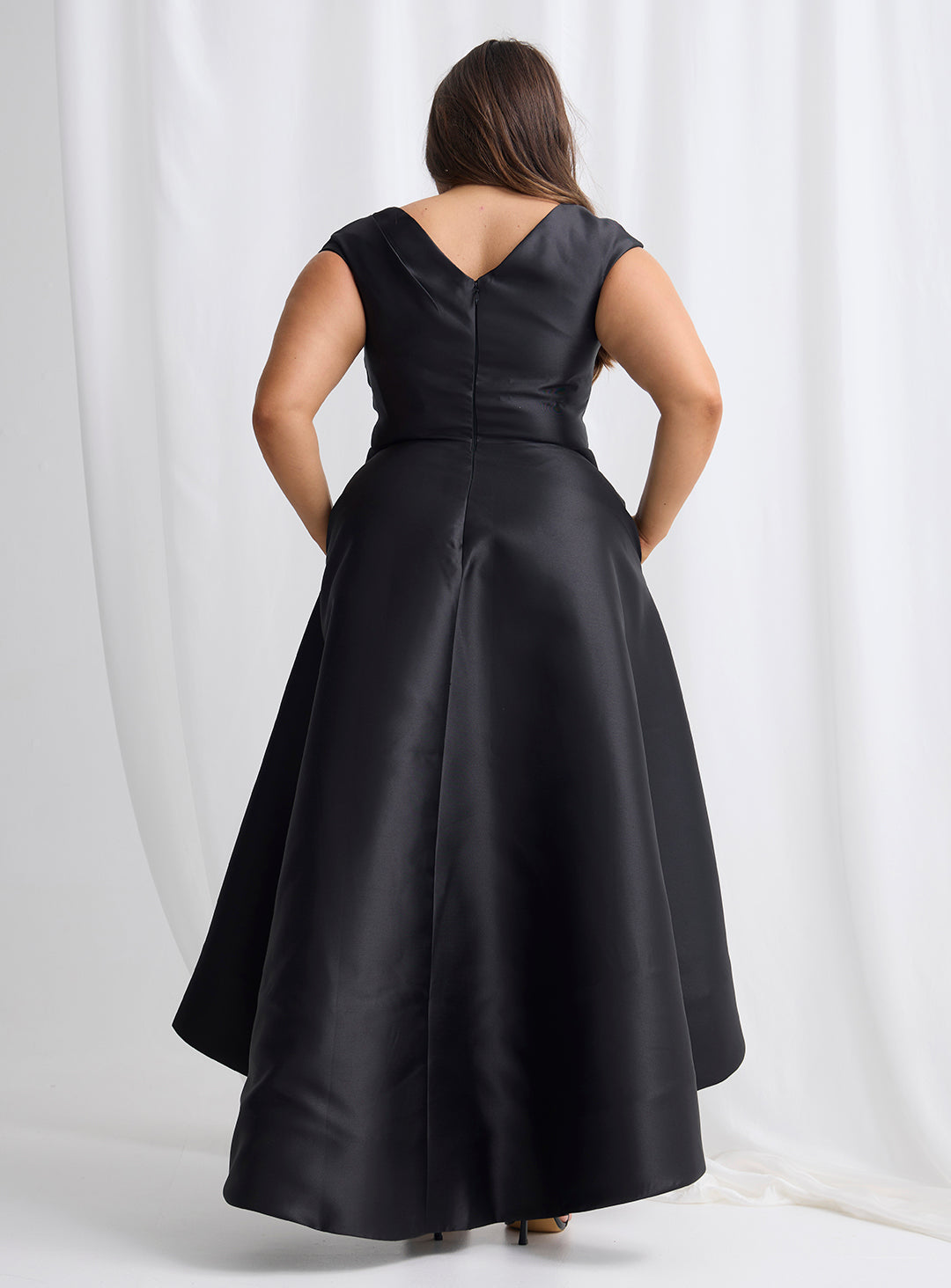 Trellis Lane Rosanella Dress TL1194 (Available in Emerald, Navy, Ivory, Pink, Black, Bronze and Ivory)