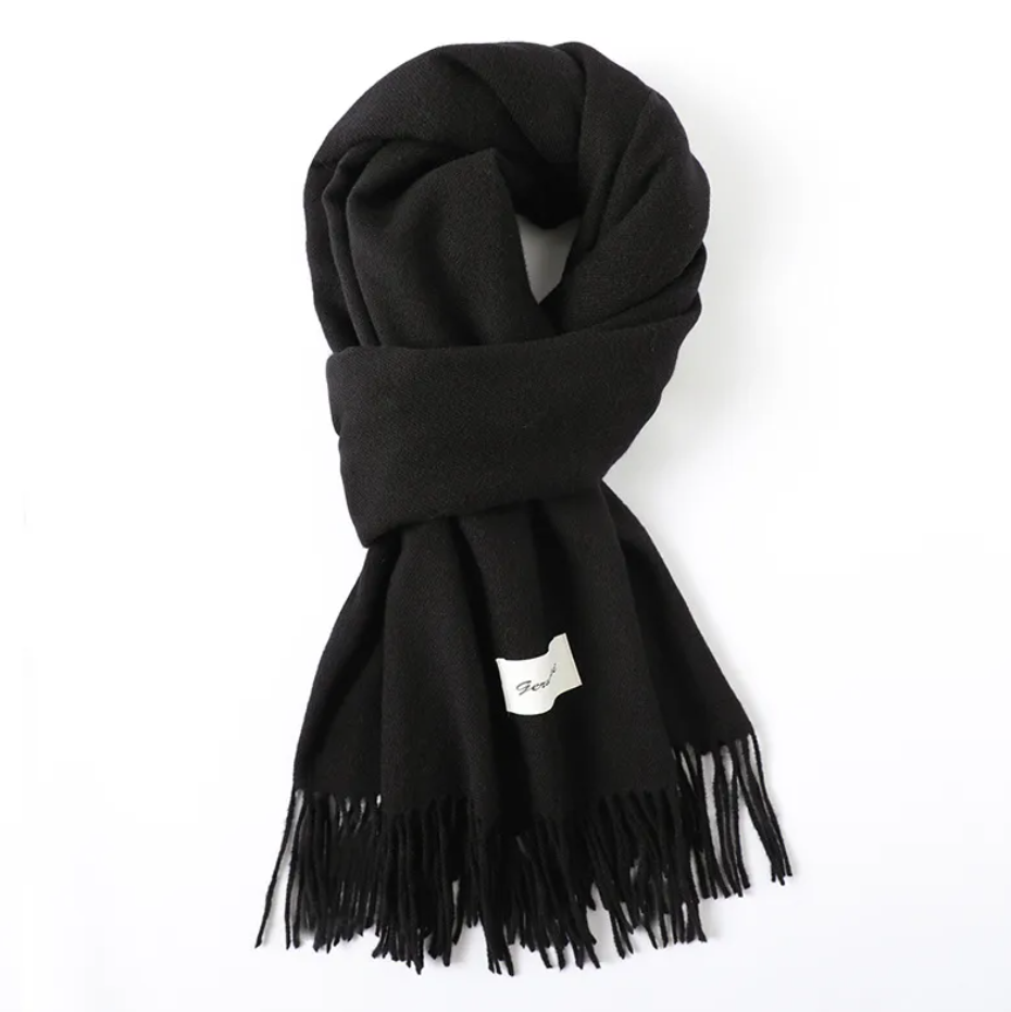 R7 Cosy Cashmere Scarf in Black 274