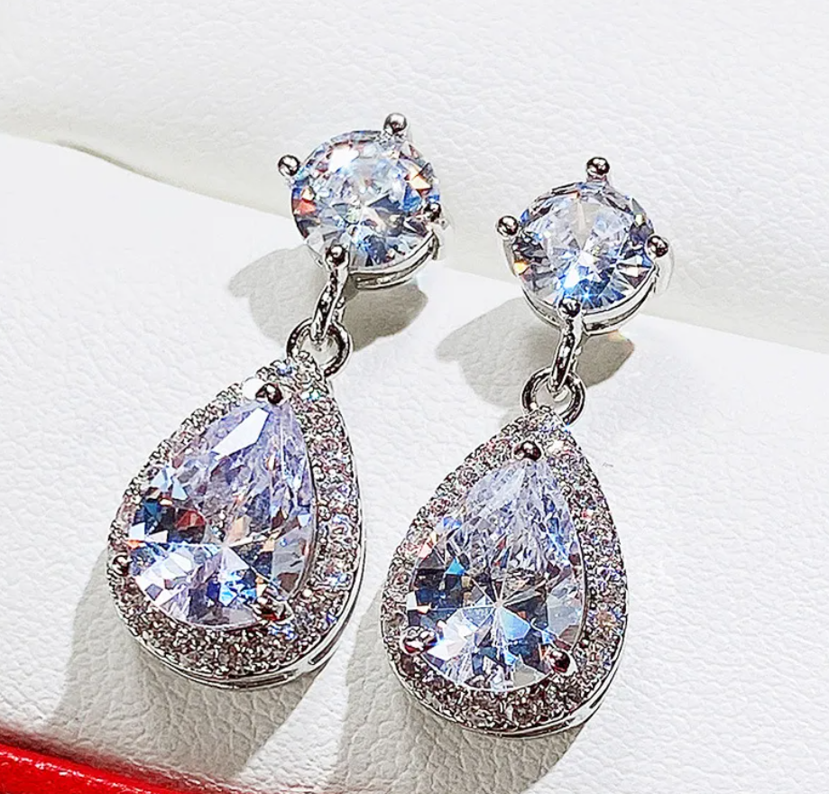 R7 Diamante teardrop Earrings Clear 323