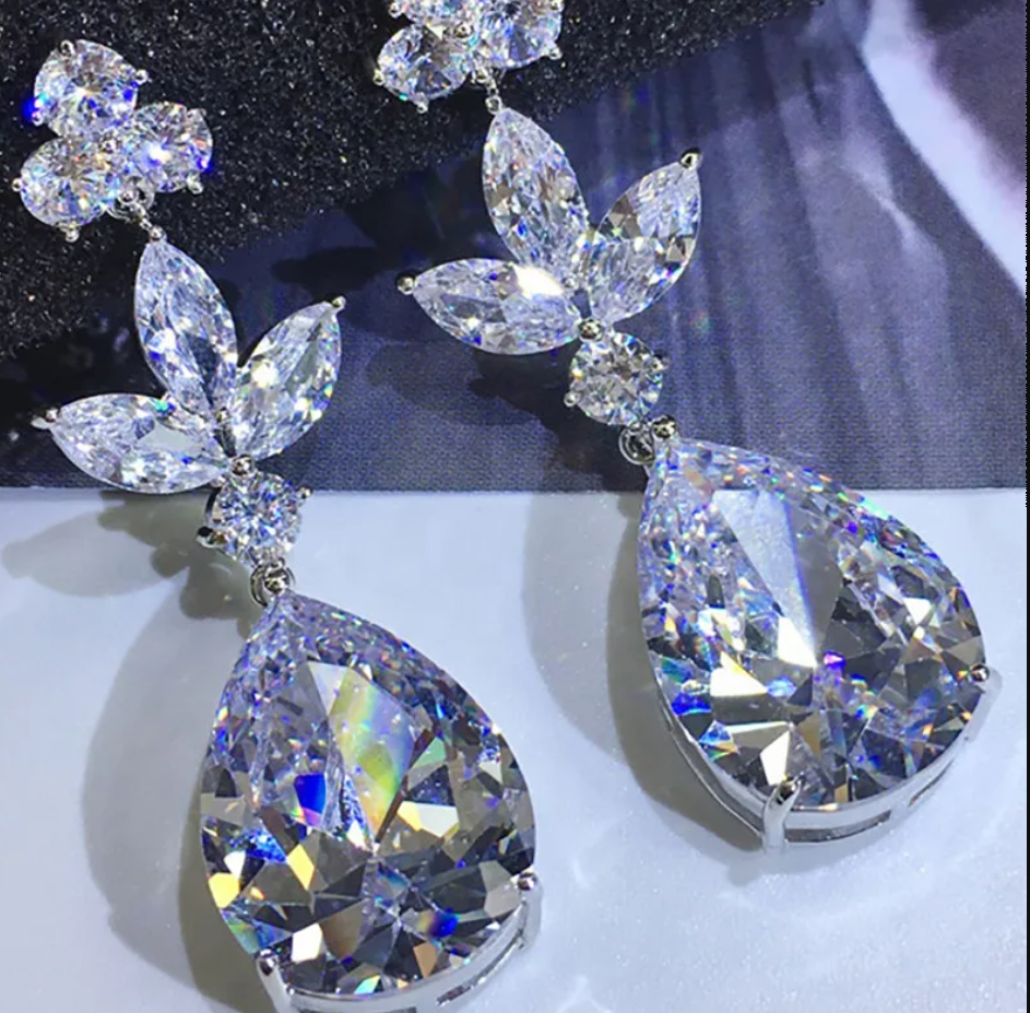 R7 Diamante Teardrop Earrings 341