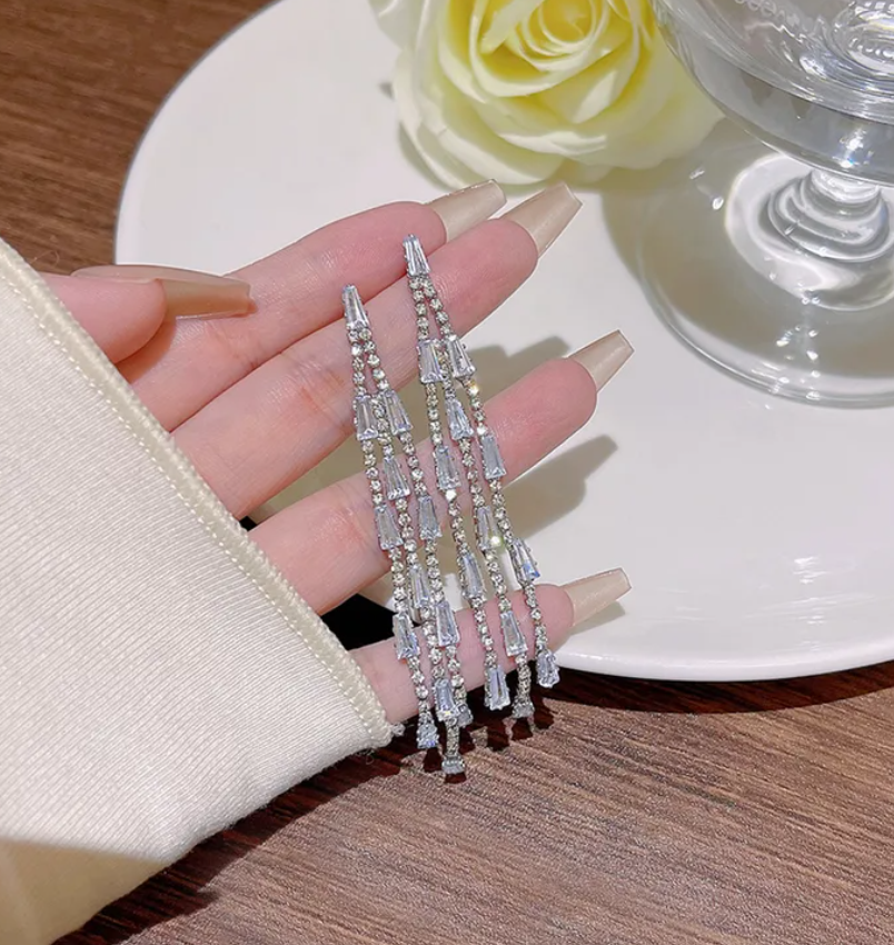 R7 Diamante Drop Earrings 368