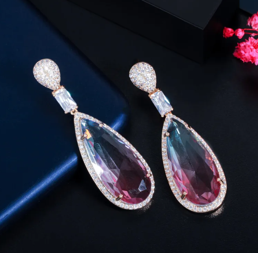 R7 Vintage Teardrop Purple Earrings 376