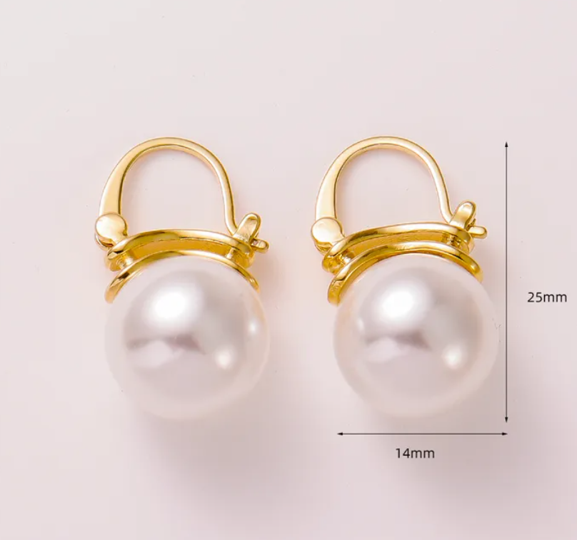 R7 Pearl Drop Earrings Gold 393