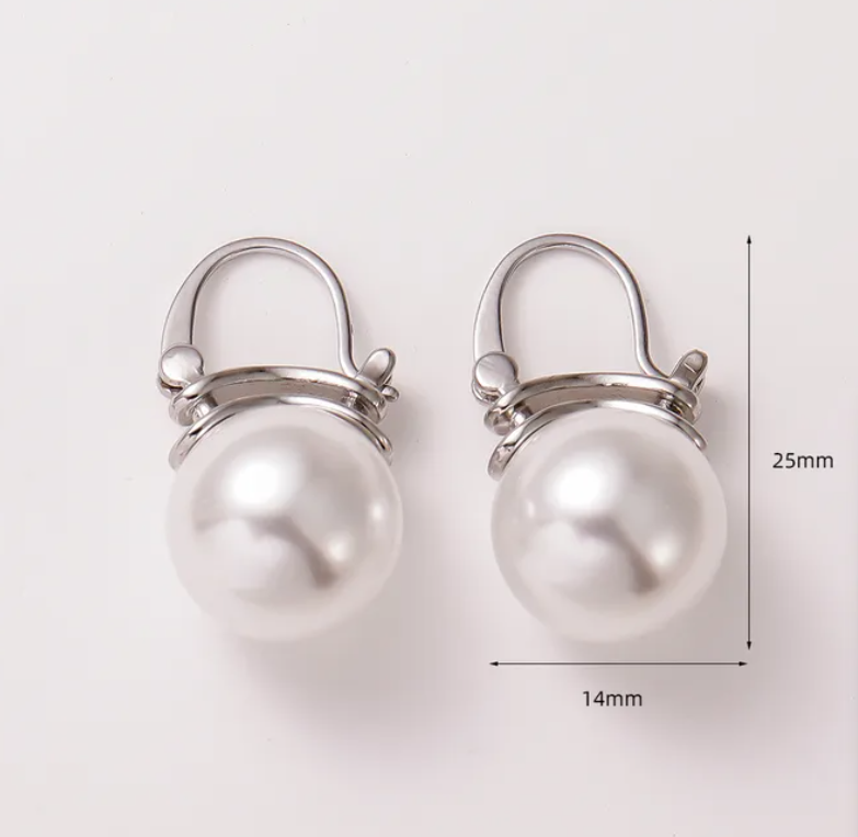 R7 Pearl Drop Earrings Silver 394