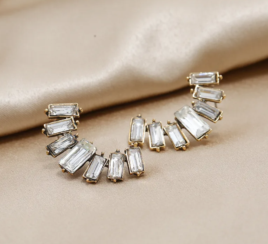 R7 Baget Rhinestone Earrings 416