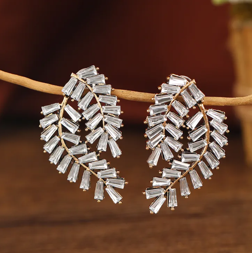 R7 Baget Rhinestone Earrings 417