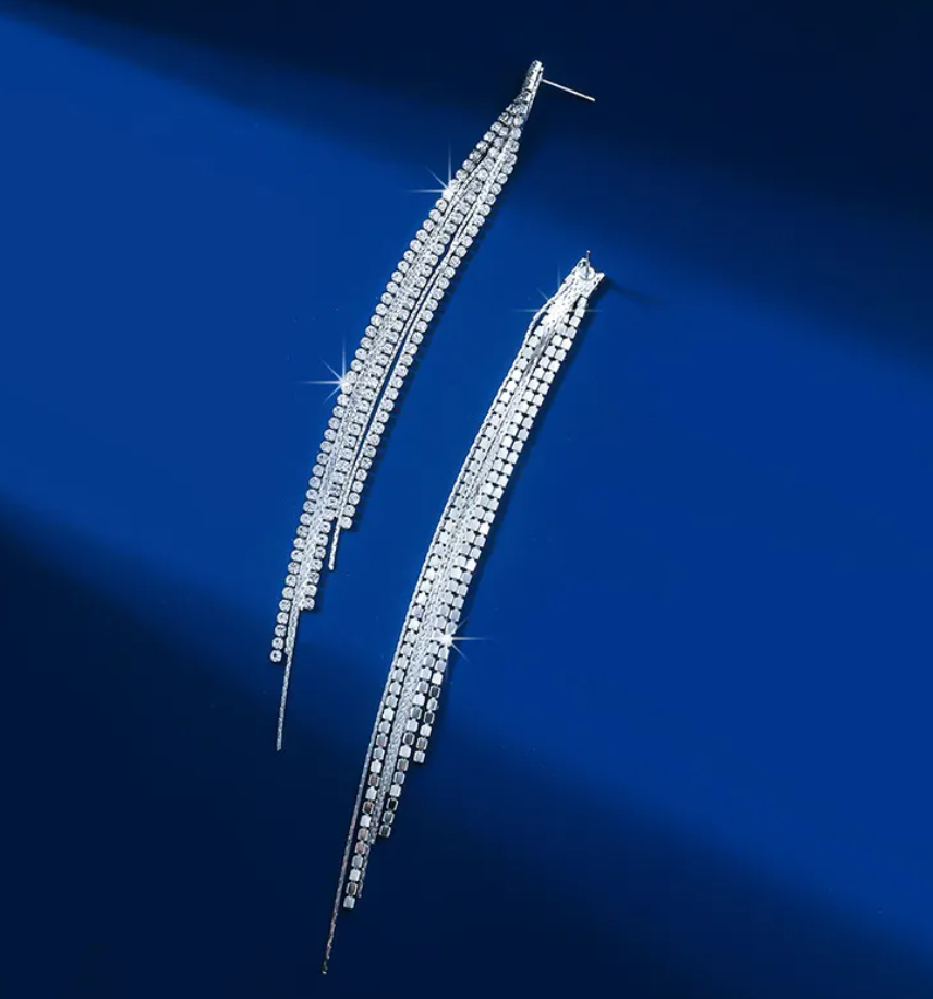 R7 Diamante and Silver Metal Earrings 429