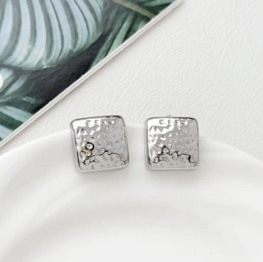 R7 Silver Earrings 435