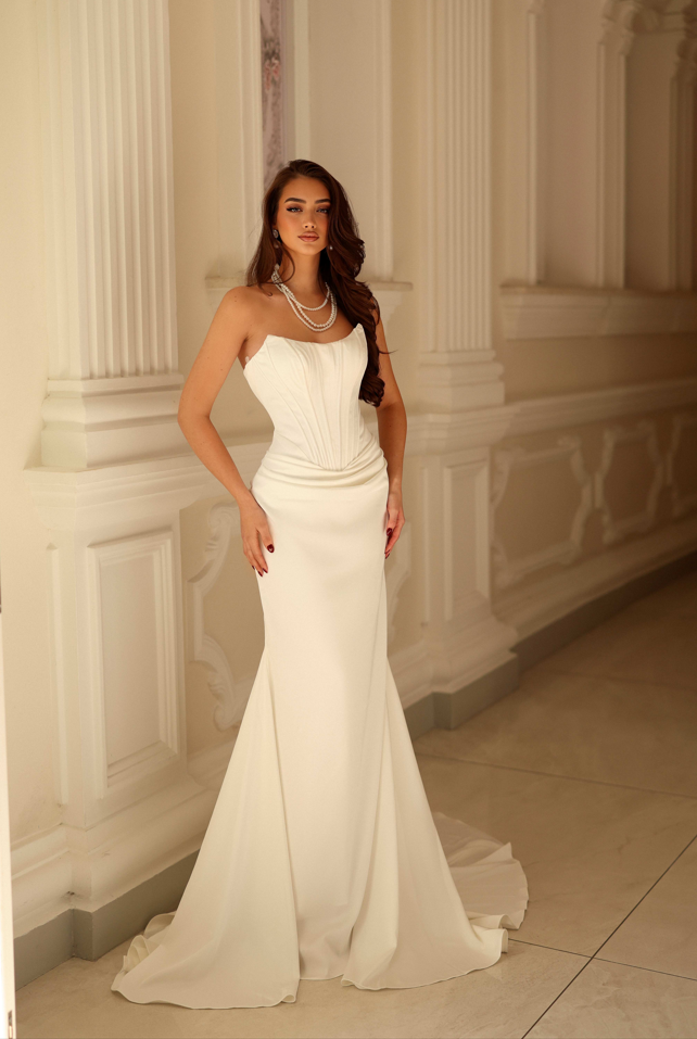 Tina Holly - TK805 Siena (Available in Off White)