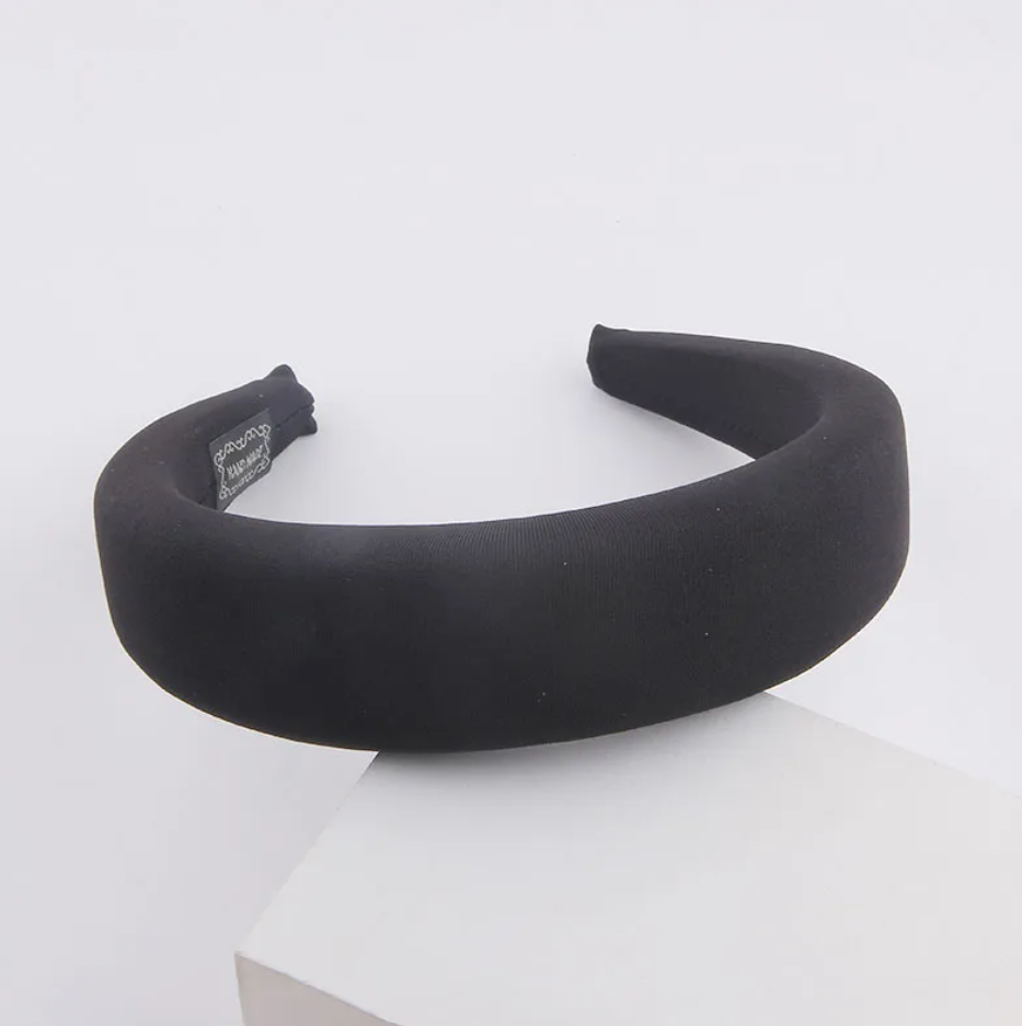 R7 Foam Headband in Black 475