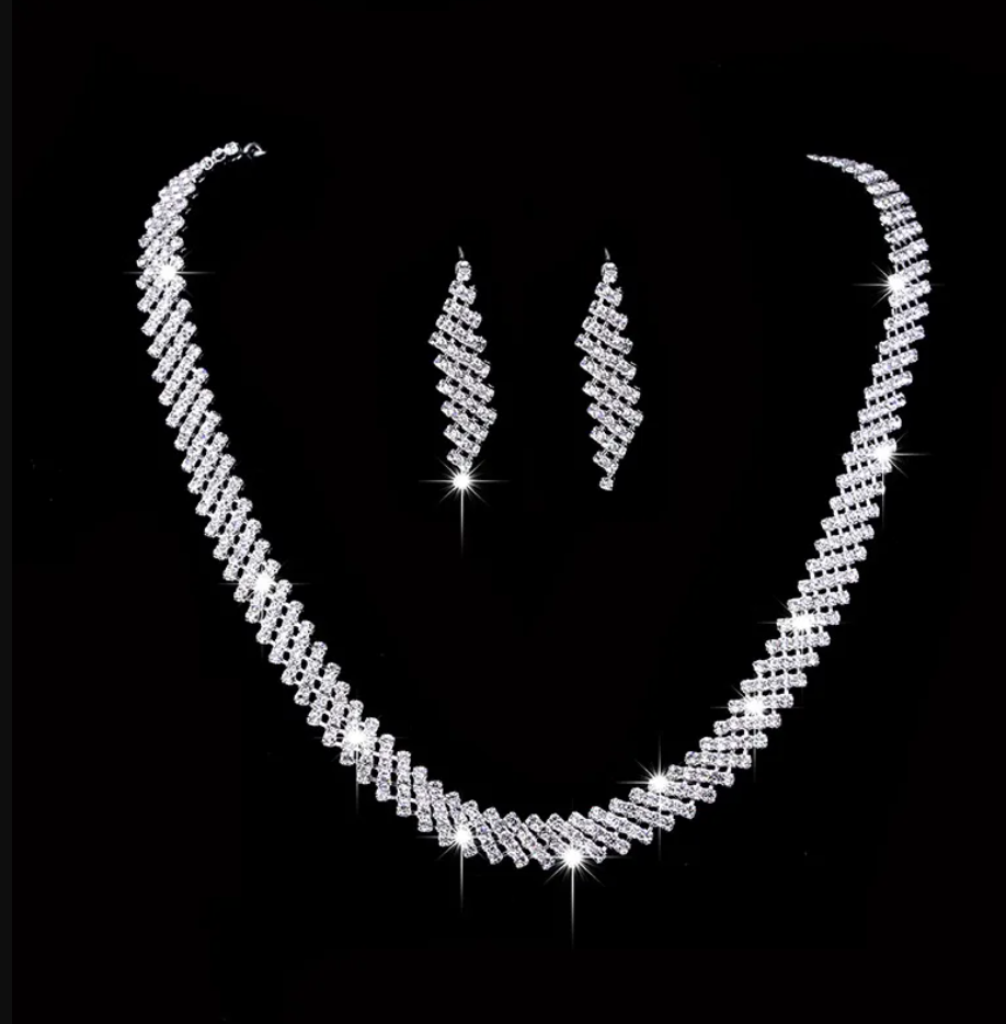 R7 Diamante Necklace and Earrings Set 494