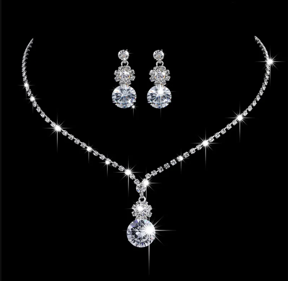 R7 Diamante Necklace and Earrings Set 495