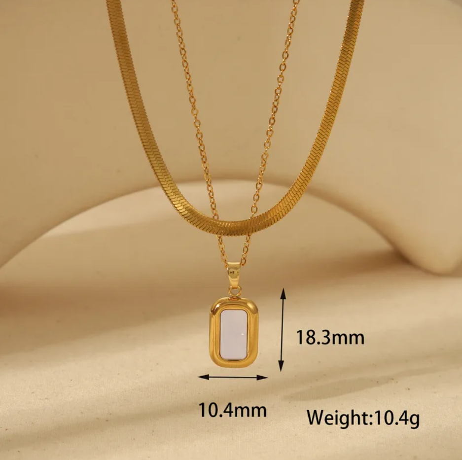 R7 Gold Necklace with Pearl Pendant 506