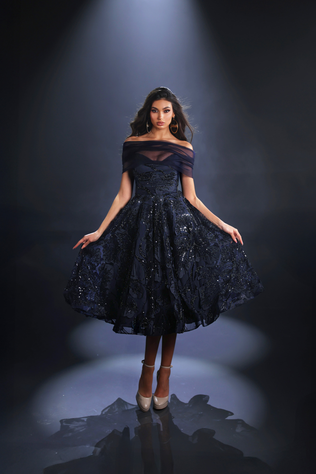 Nicoletta - NC4032 (Available in Navy and Dusty Pink)