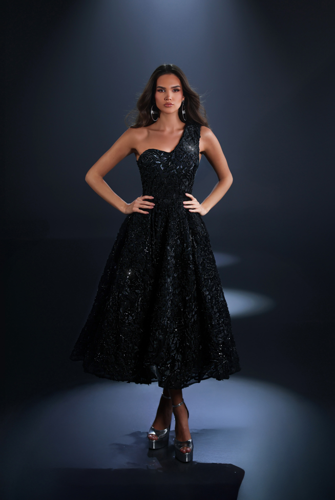 Nicoletta - NC4117 (Available in Black and Dusty Pink)