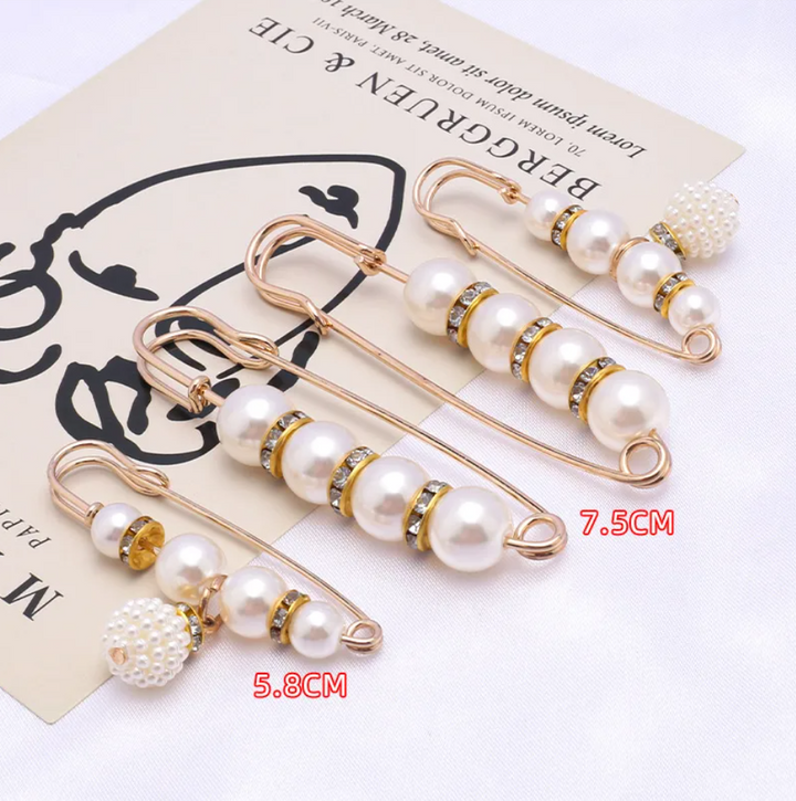 R7 Brooches set of 4 542