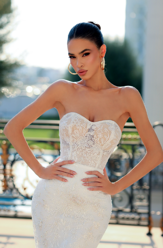 Tina Holly - TW122 Shimmer (Available in Ivory)