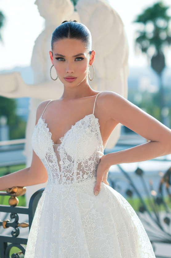 Tina Holly - TW133 Opera (Available in Ivory)