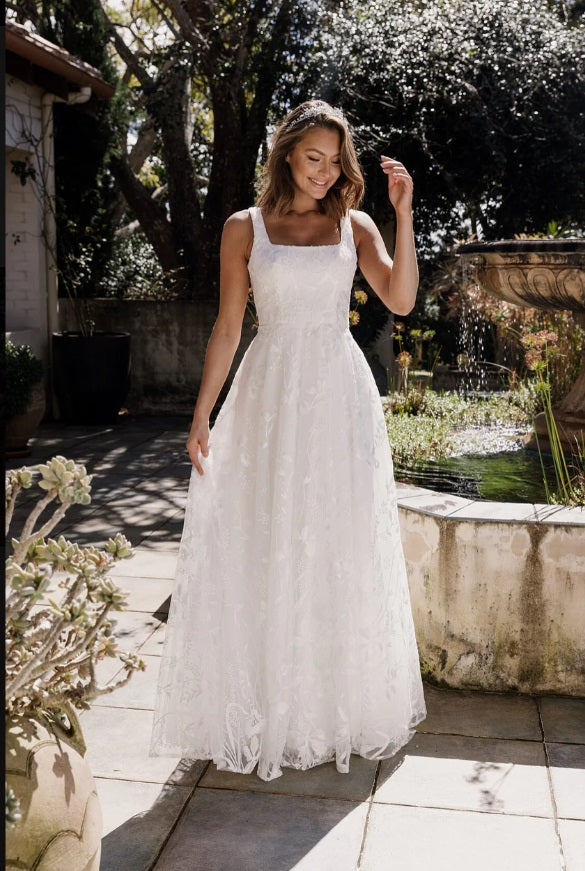 Tania Olsen Fleur Wedding Dress PO938T with train (Available in Vintage White)