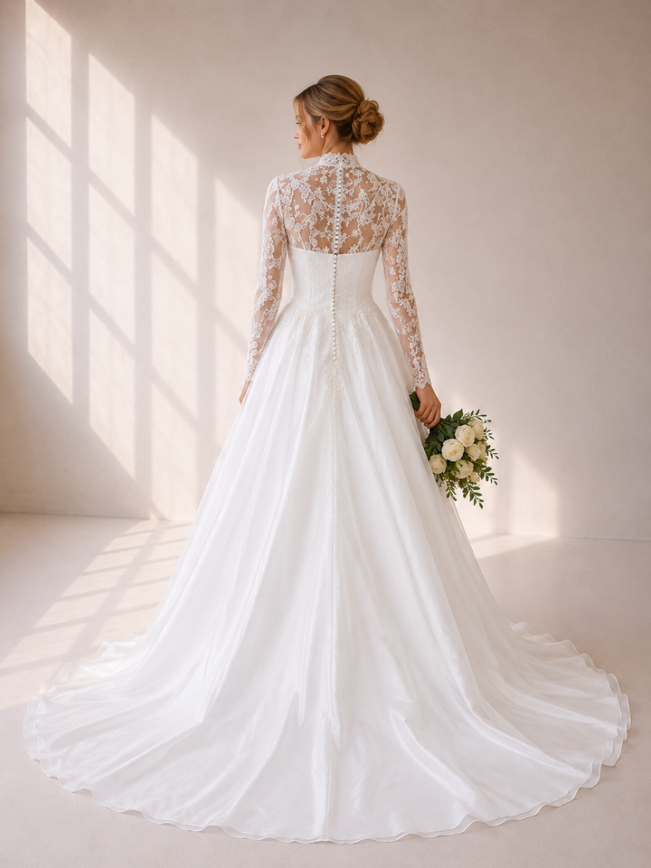 Runway 7 Bridal Michelle VS031 - Available in Vintage White in Lace & Tulle
