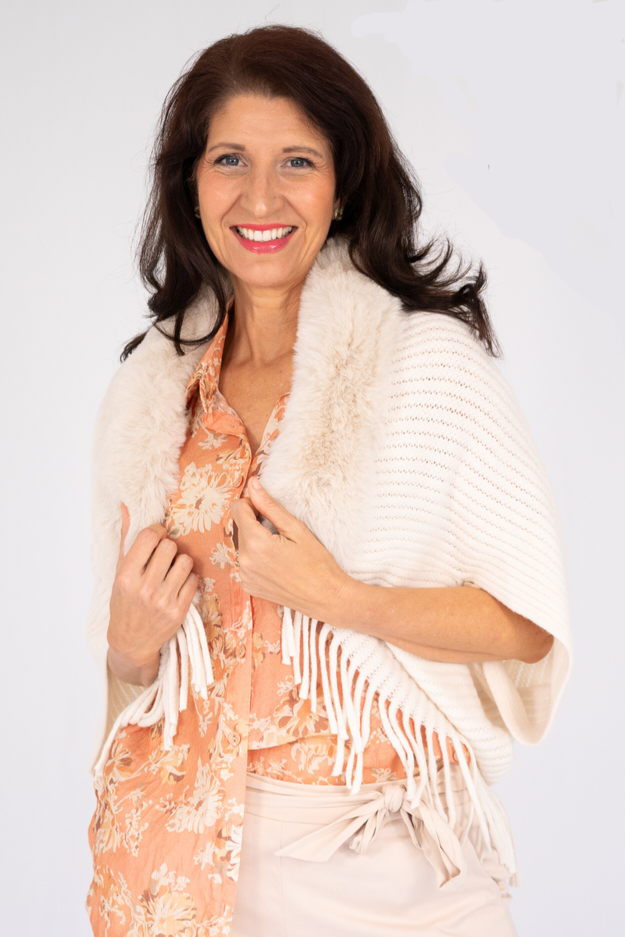 Willow Tree Faux Fur Knit Poncho in Cream