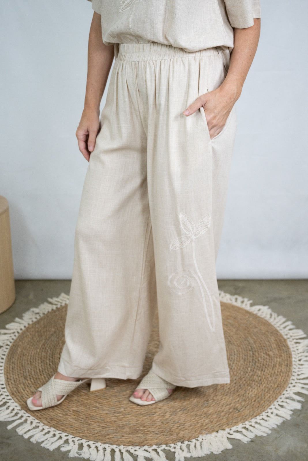 Jolie Saule Embroidered Wide Leg Pant in Beige