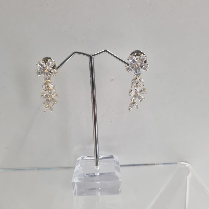 De Cavalier Gold & Crystal flower earrings 196