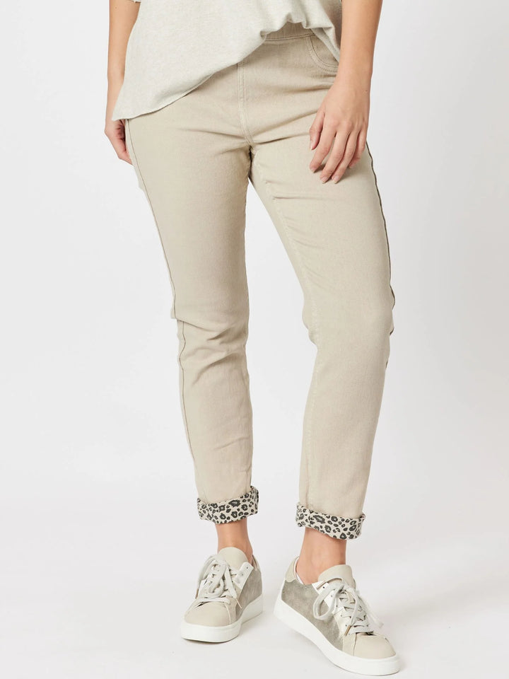 Threadz Reversable Slim Leg Jean in Stone