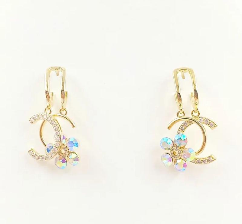 Chanel shape earrings with crystal flower 655