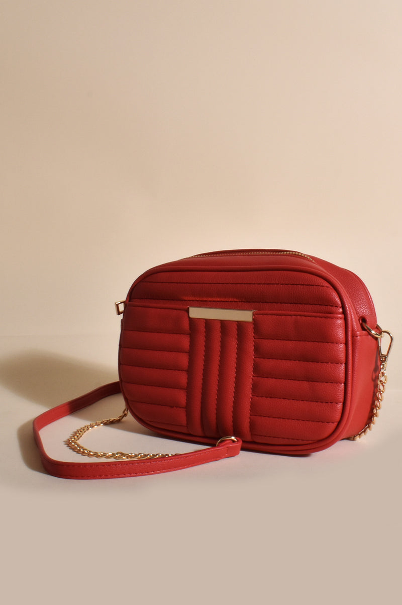 Melody Front Pocket Bag in Red AXD1636