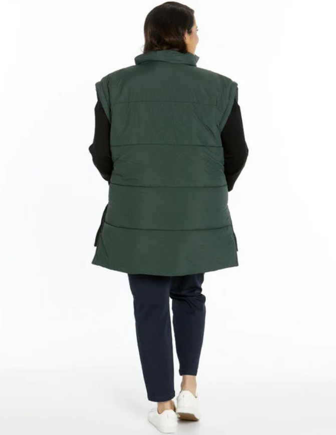 Betty Basics Brooklyn Puffer Vest in Leaf Green