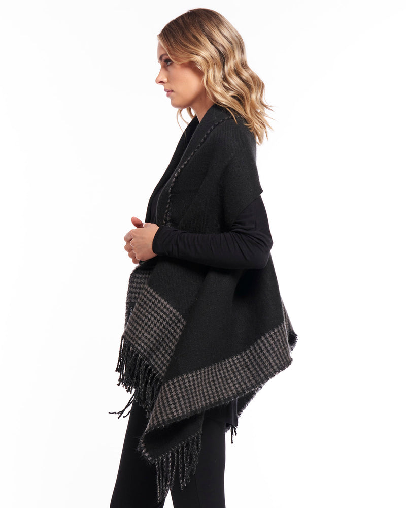 Betty Basics Lena Cape Scarf in Black Houndstooth