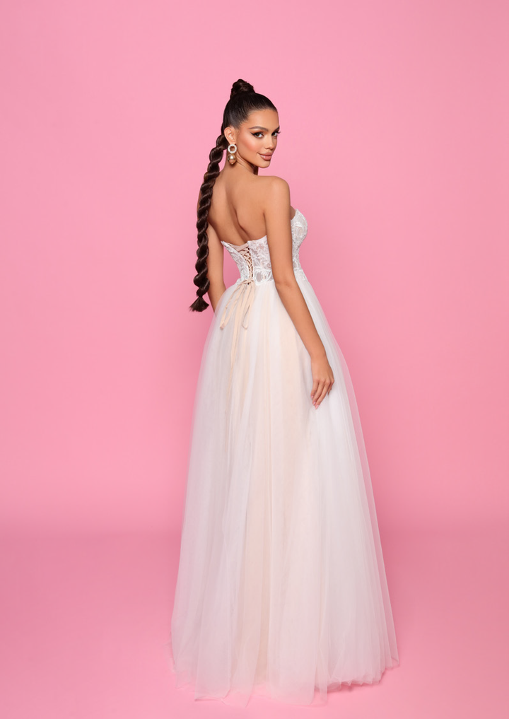 Nicoletta - NP147 (Available Ivory/Nude)