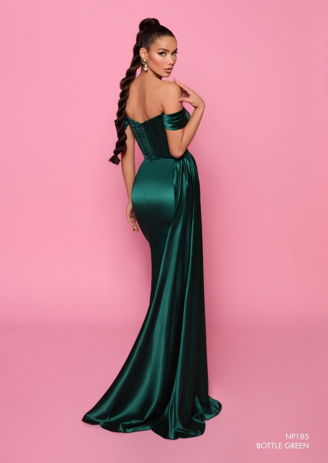 Nicoletta - NP185 (Available Bottle Green, Cream and Iron)