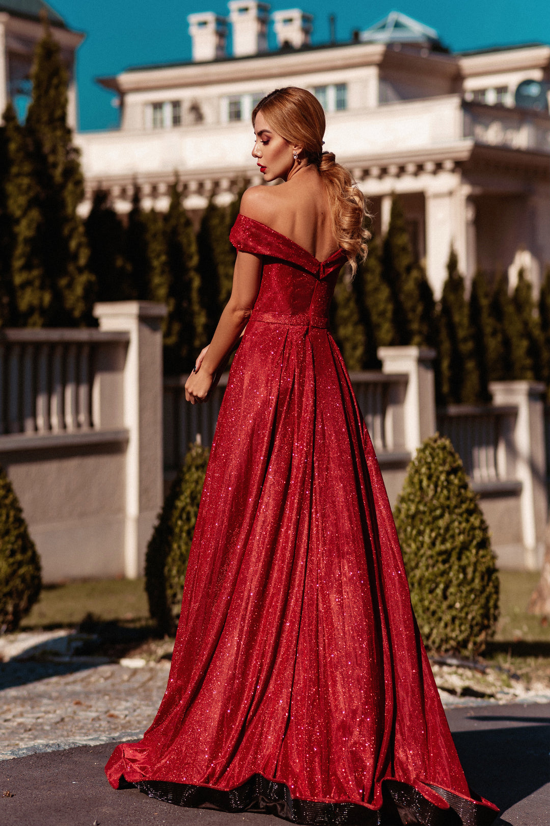Tina Holly- TW028 Available in Red, Indigo, Steel Rose, Rust, Lilac, Smoke and White Musk